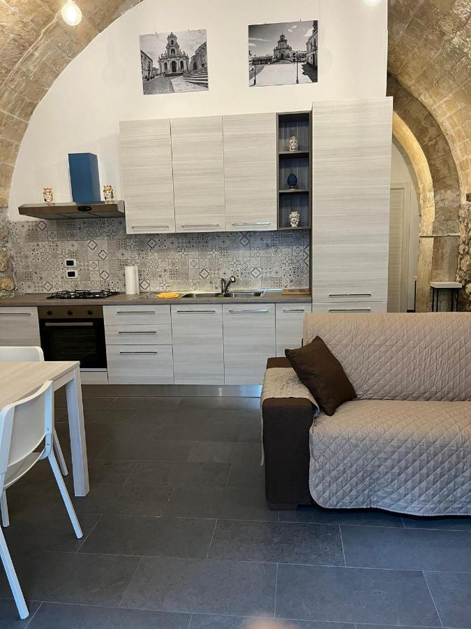 Casa Vittoria Villa Палацоло Акрейде Екстериор снимка