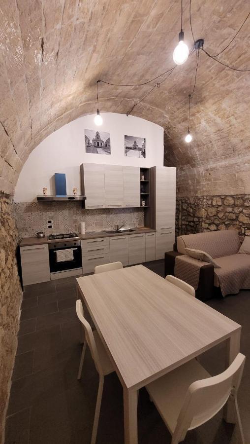 Casa Vittoria Villa Палацоло Акрейде Екстериор снимка